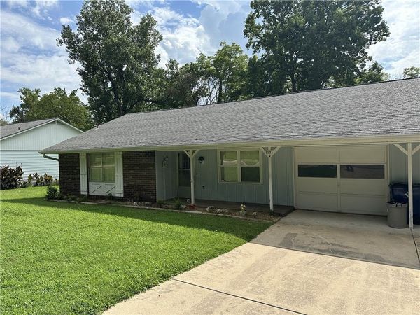 1121 Meadowbrook Drive , Mountain Home, AR 72653