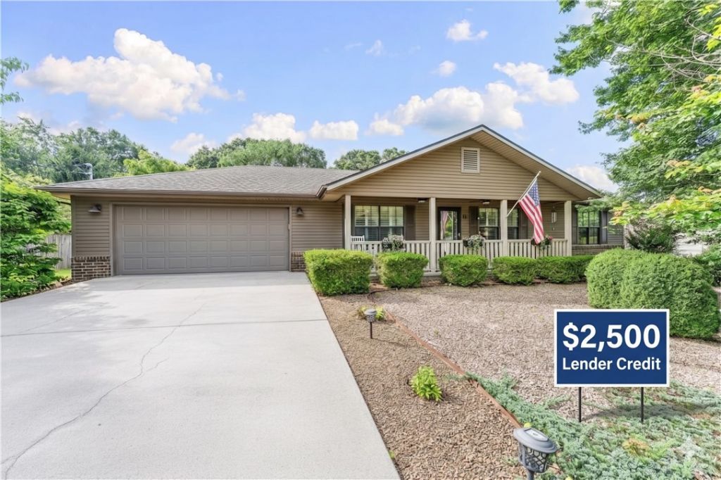 10 Kirkcaldy Drive, Bella Vista, AR 72715 Main Photo