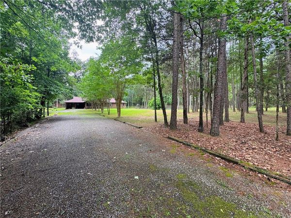 715 Dug Road , Russellville, AR 72802