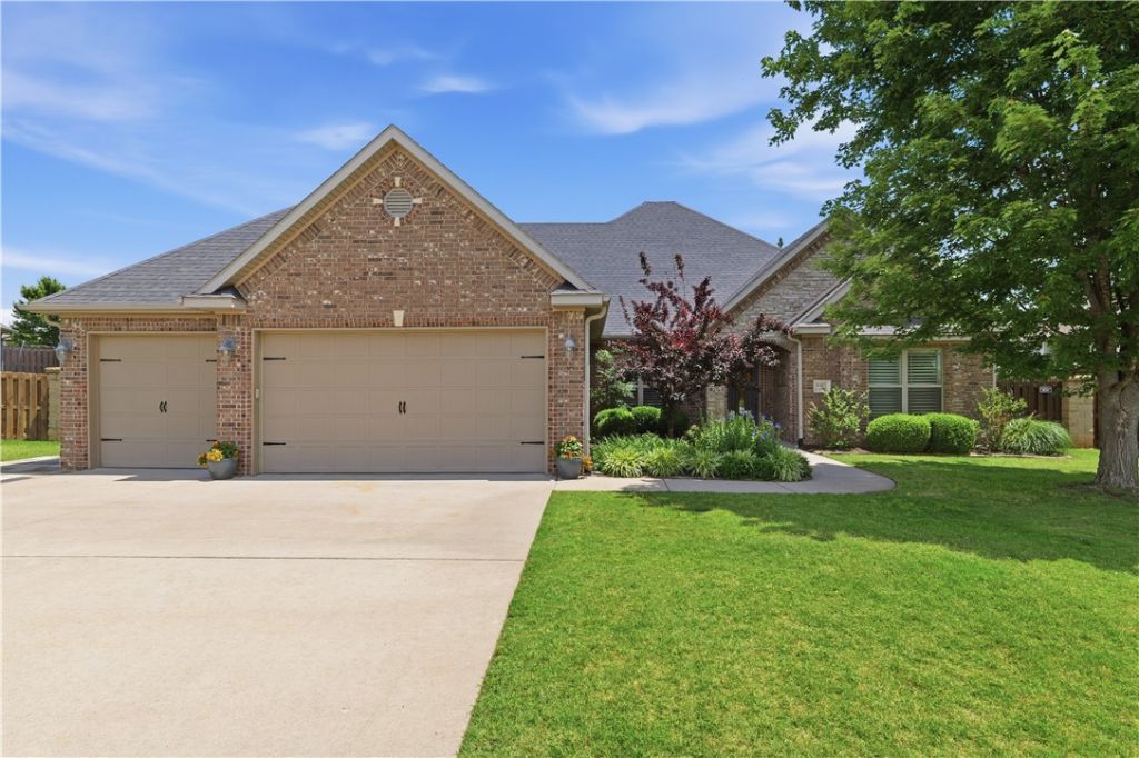 6401 S 46th Street, Rogers, AR 72758 Main Photo