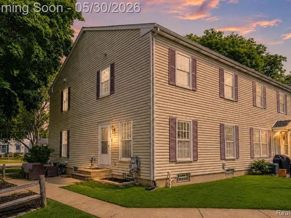 38568 Capetown Court, Clinton Twp, MI 48038