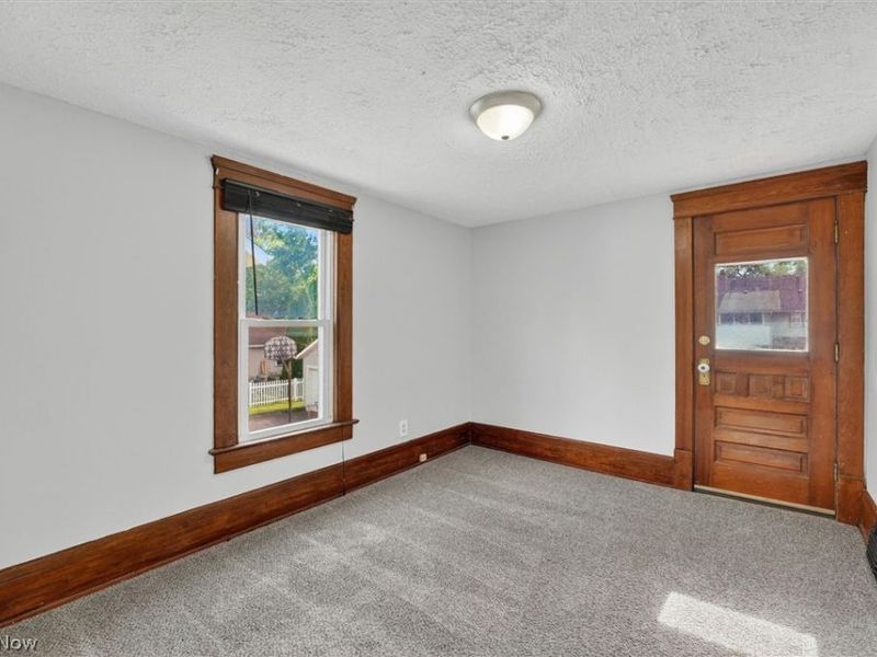 539 Lloyd Street, Barberton, OH 44203 Photo 25