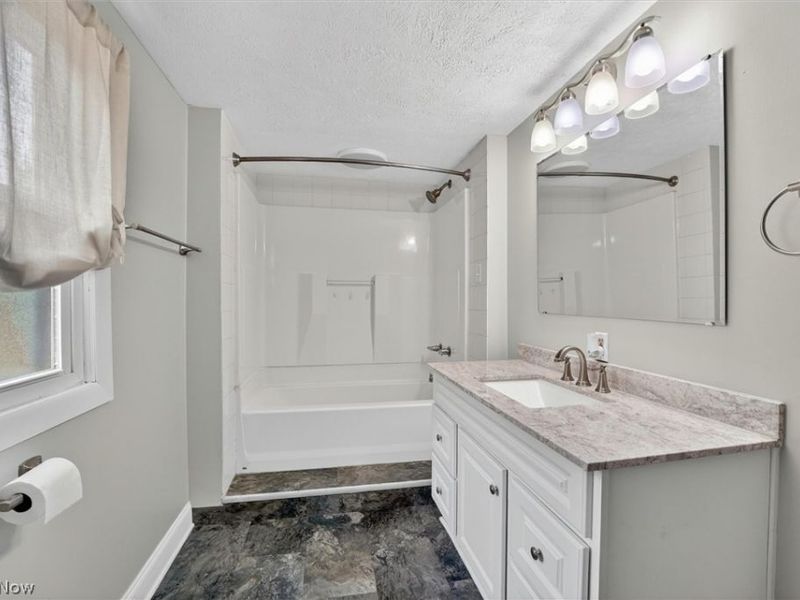 539 Lloyd Street, Barberton, OH 44203 Photo 27