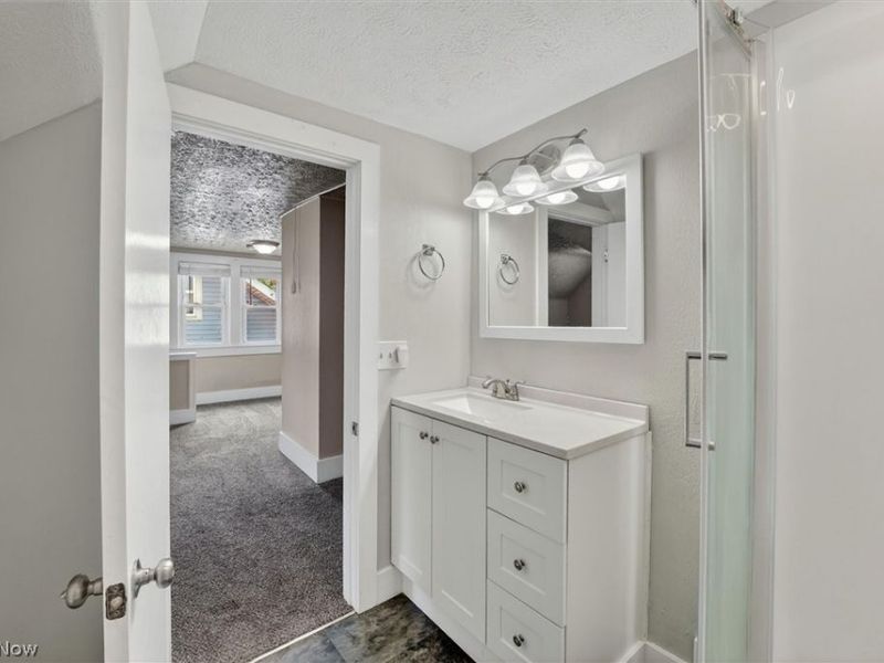 539 Lloyd Street, Barberton, OH 44203 Photo 34