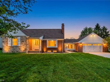 7035 Farview Road, Brecksville, OH 44141
