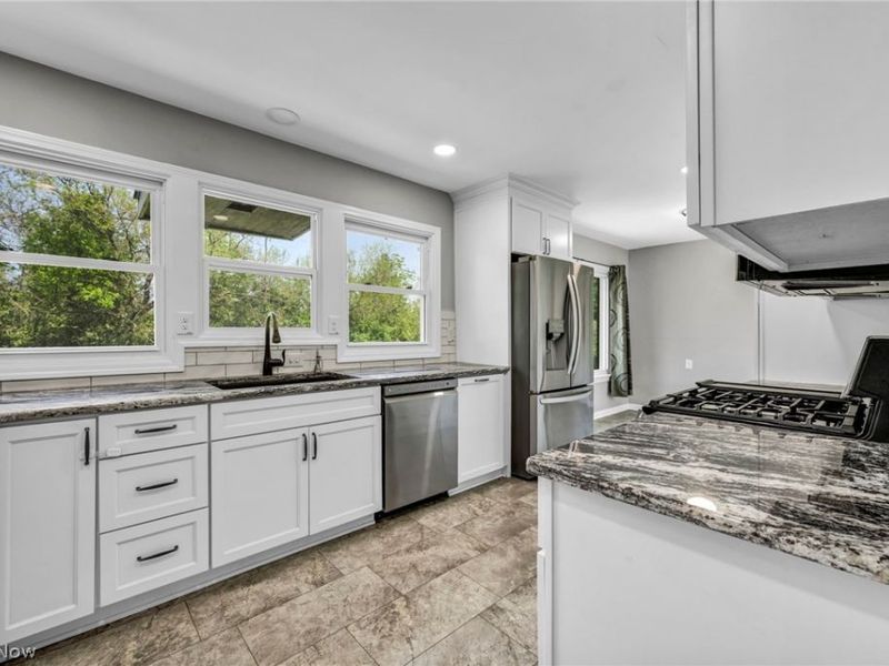 7035 Farview Road, Brecksville, OH 44141 Photo 10