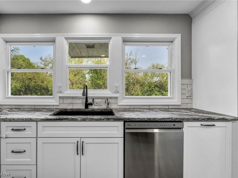 7035 Farview Road, Brecksville, OH 44141 Photo 11