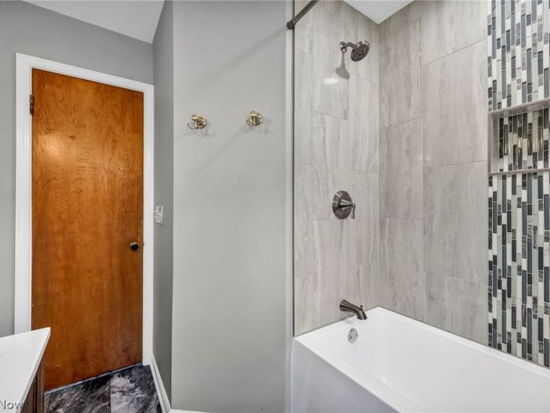 7035 Farview Road, Brecksville, OH 44141 Photo 13