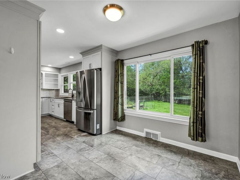 7035 Farview Road, Brecksville, OH 44141 Photo 6