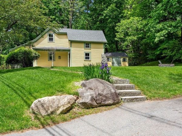 32 River St, Andover, MA 01810