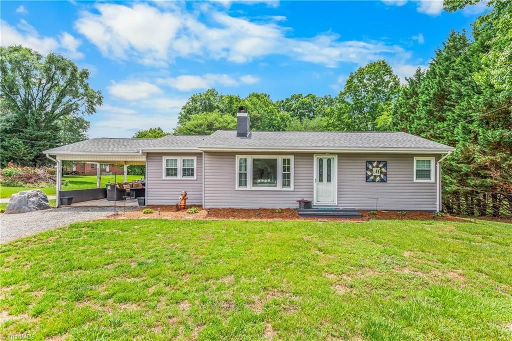 1453 Longtown Road, Yadkinville, NC 27055 Main Photo