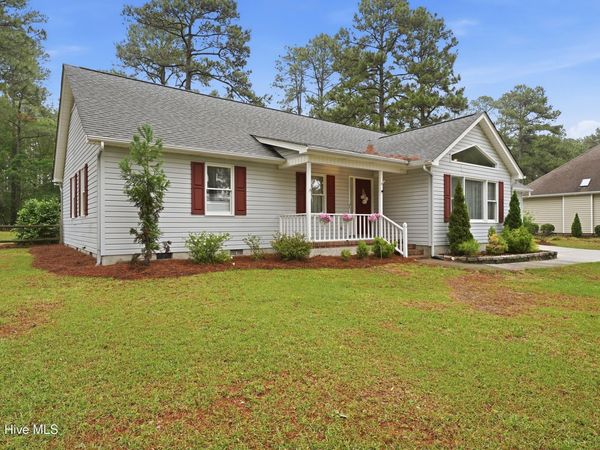17 Shadow Lane, Whispering Pines, NC 28327