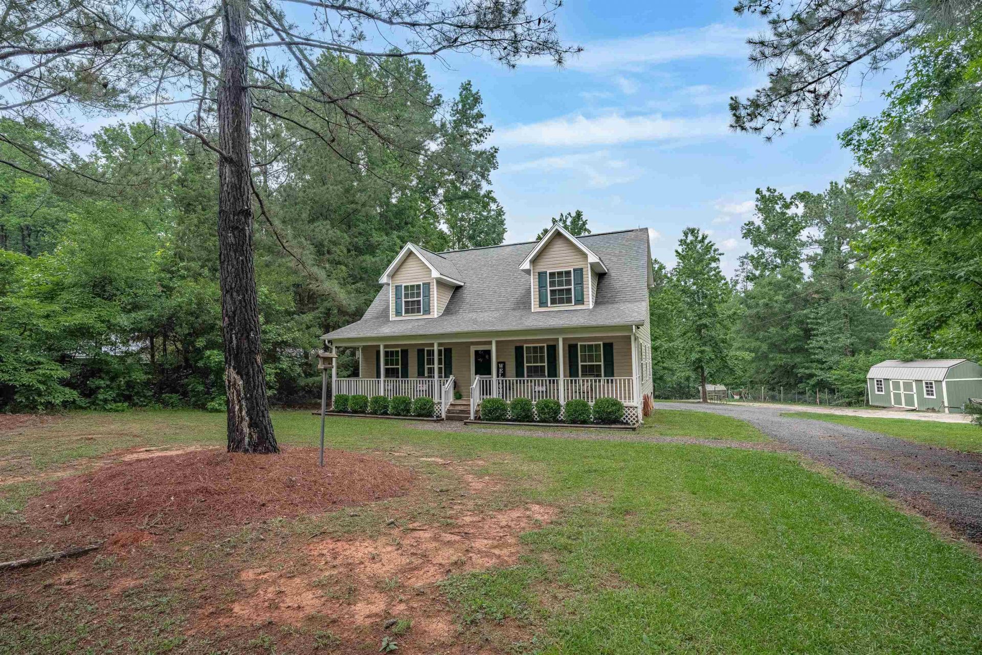 565 Portia Rd Photo 4