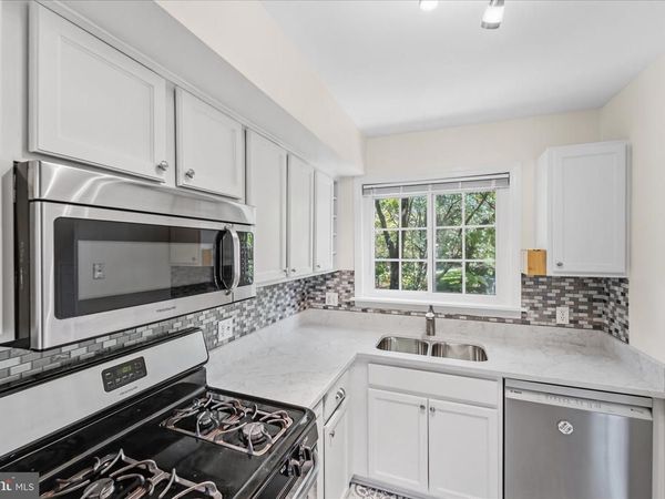 3226 GUNSTON ROAD, ALEXANDRIA, VA 22302