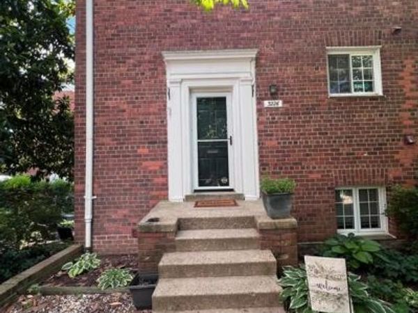 3226 GUNSTON ROAD, ALEXANDRIA, VA 22302