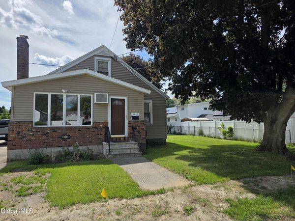 1735 Suffolk Avenue, Schenectady, NY 12303