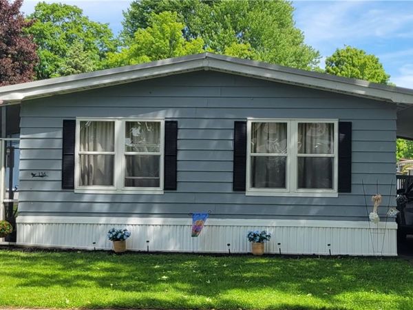 136 Cayuga Way , Manchester, NY 14504