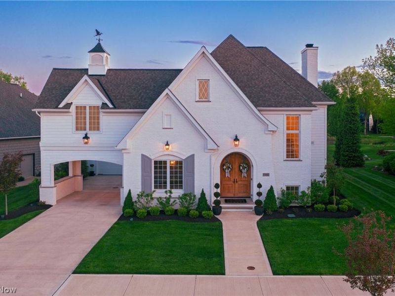 33683 Via San Angelo Drive, Avon, OH 44011 Photo 1