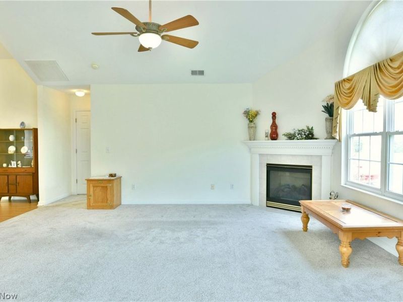 1103 Willow Brook Drive NE, Warren, OH 44483 Photo 9