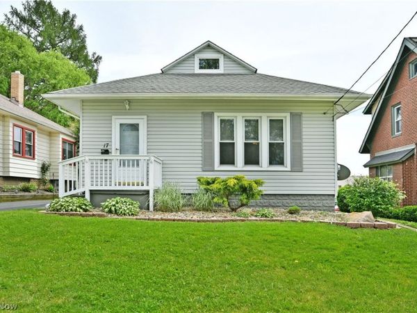 17 E Prospect Street , Girard, OH 44420