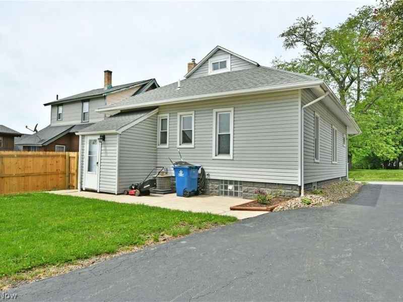 17 E Prospect Street, Girard, OH 44420 Photo 38