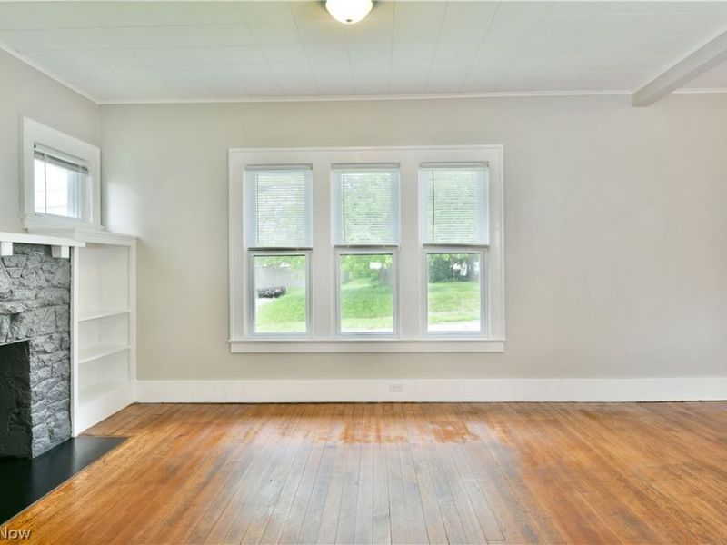 17 E Prospect Street, Girard, OH 44420 Photo 8