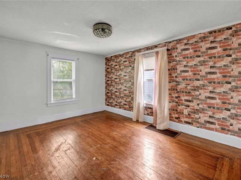 132 Irondale Street, Elyria, OH 44035 Photo 12