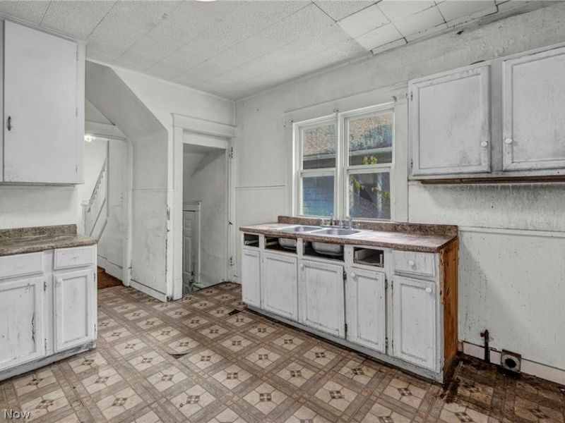 132 Irondale Street, Elyria, OH 44035 Photo 6