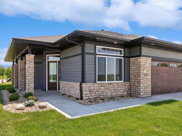 1903 Country Club Drive , Coralville, IA 52241