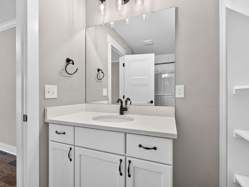 176 E Weber Road, Columbus, OH 43202 Photo 100