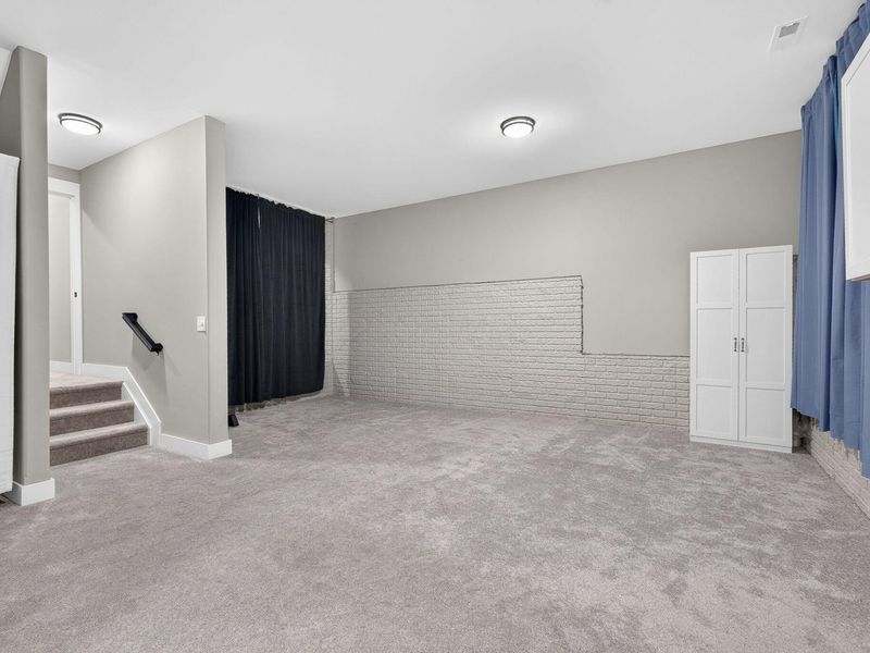 176 E Weber Road, Columbus, OH 43202 Photo 127