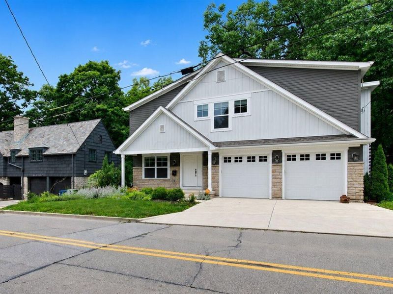 176 E Weber Road, Columbus, OH 43202 Photo 3