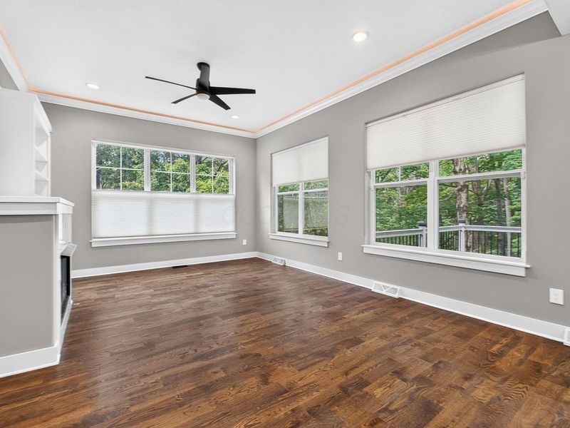 176 E Weber Road, Columbus, OH 43202 Photo 50