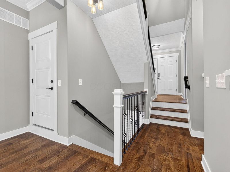 176 E Weber Road, Columbus, OH 43202 Photo 57