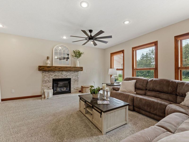 2643 Sandhurst Drive, Lewis Center, OH 43035 Photo 11