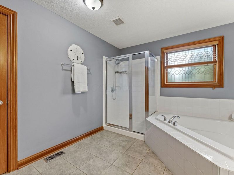 2643 Sandhurst Drive, Lewis Center, OH 43035 Photo 29