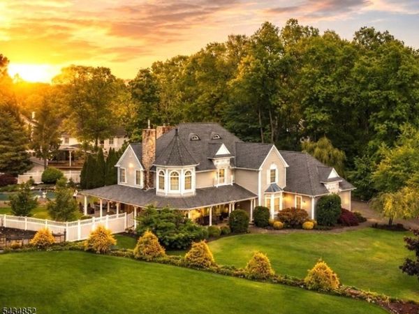 6 Princess Ct, Jefferson, NJ 07438