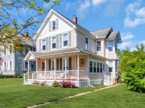 28 Grand Ave, Washington, NJ 07882