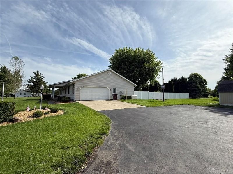7925 Arlington Road, Brookville, OH 45309 Photo 9