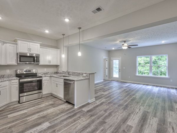 113 Creek Wood Rd , Manchester, TN 37355