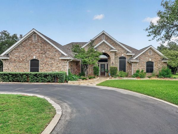 104 Lakewood TRL, Leander, TX 78641