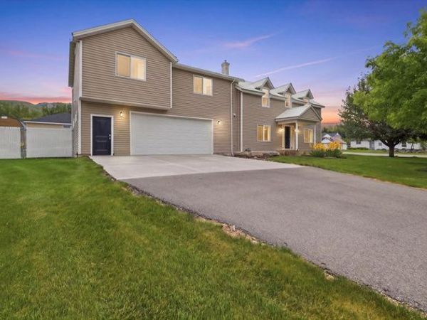 195 S 200 E, Richmond, UT 84333