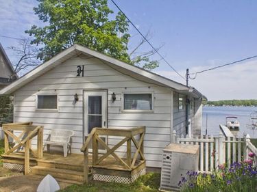 31165 County Line Road, Dowagiac, MI 49047