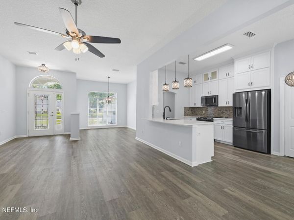 2154 SOFTWIND Trail W, Jacksonville, FL 32224