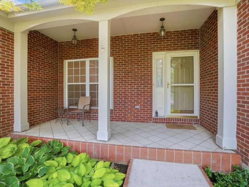 5594 Crestwood Drive, Mason, OH 45040 Photo 9