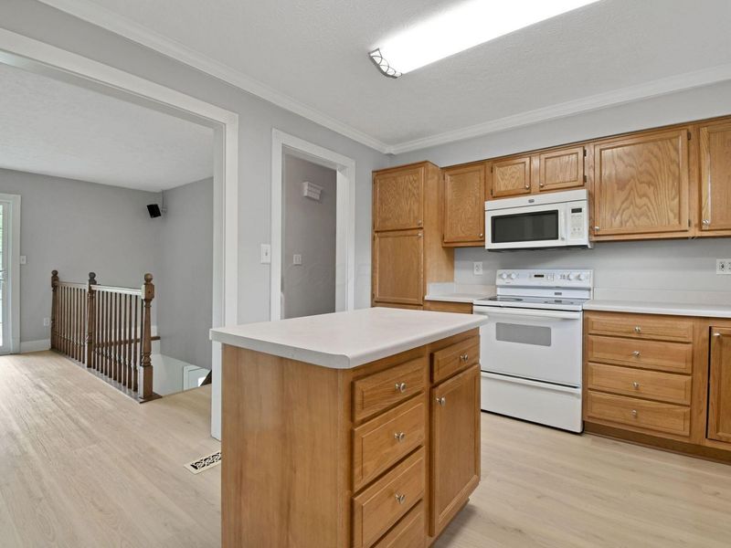 5978 Alice Drive, Westerville, OH 43081 Photo 11