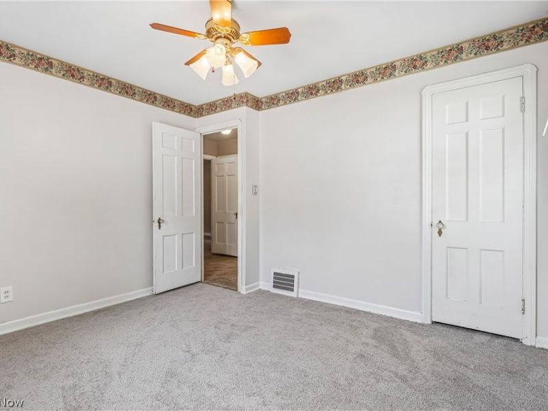 6595 York Road, Parma Heights, OH 44130 Photo 14