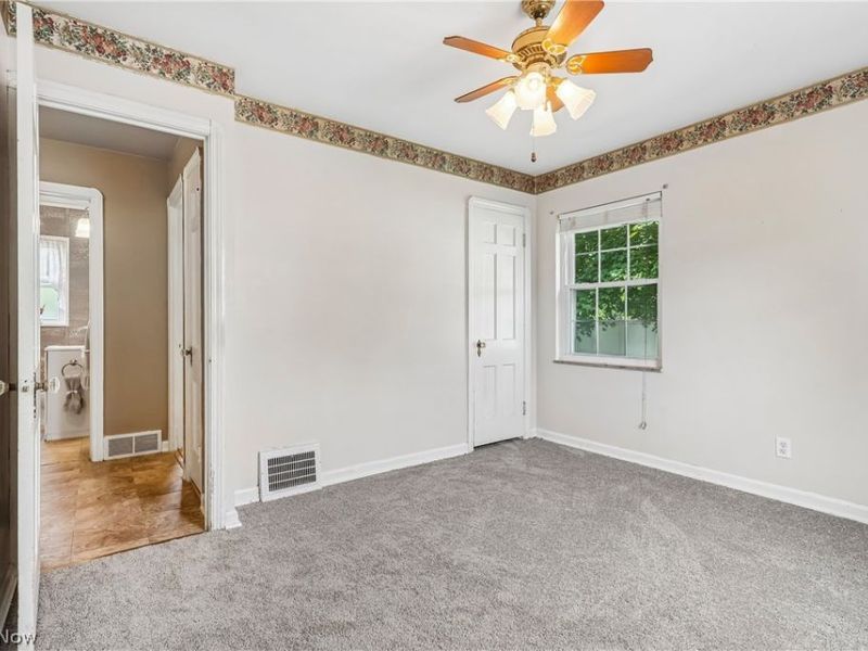 6595 York Road, Parma Heights, OH 44130 Photo 15
