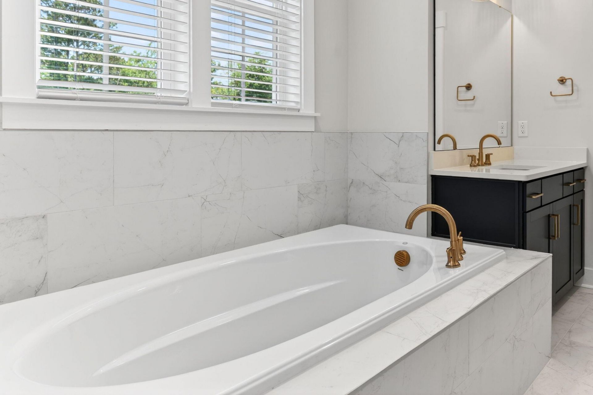 1407 Dahlia Road Photo 30