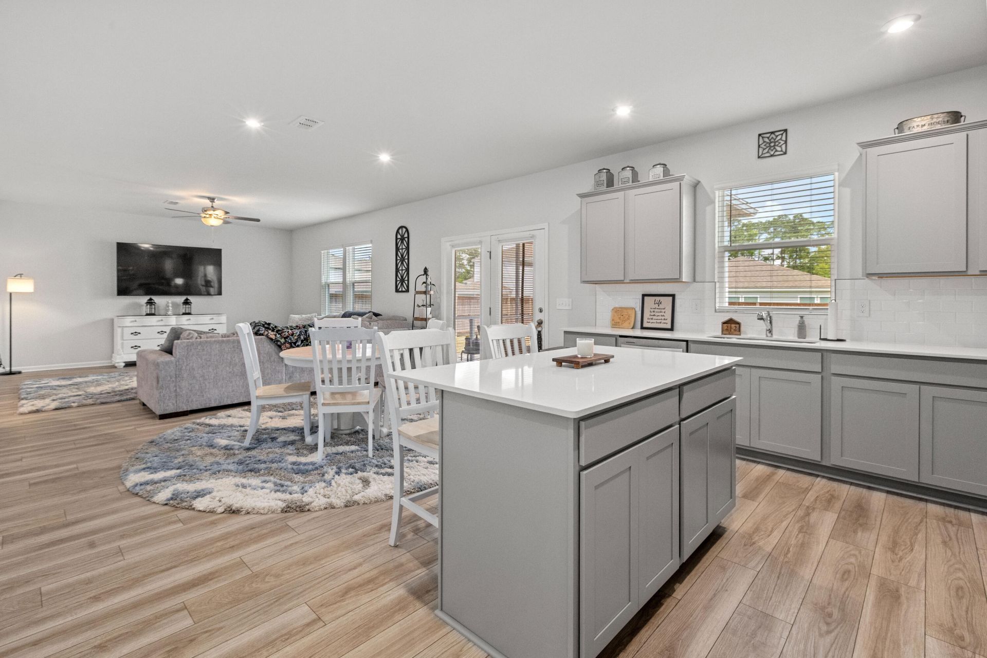 132 Eldridge Street Photo 14
